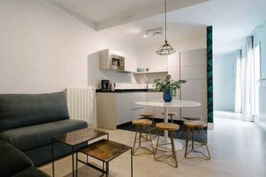 Suites Plaza del Salvador 5